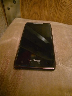 Motorola Droid RAZR XT912 16GB Black Verizon Smartphone
