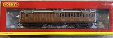 Hornby R4518 LNER Gresley Suburban 3rd class brake coach NOS