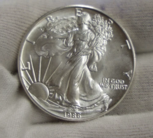 1986 US Silver Eagle $1 Nice Unc Key Date First Year...