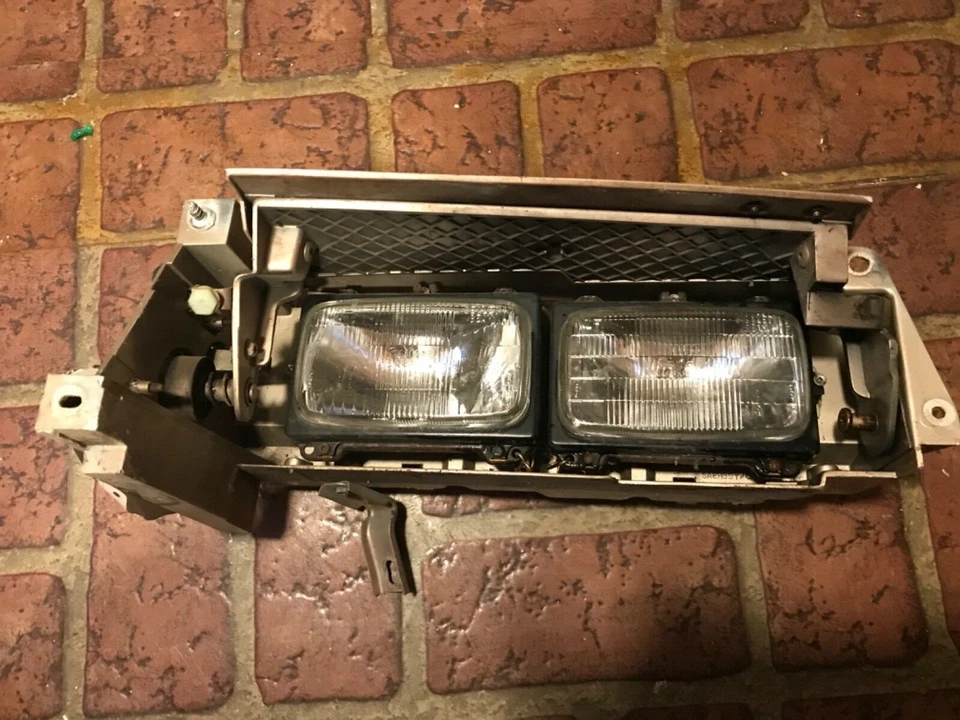 1992 Chrysler Imperial фары в сборе левая сторона водителя без двигателя золото OEM - Изображение 2 из 4