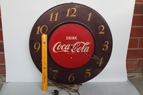 VINTAGE 1950's 18" DIAMETER COCA COLA HANGING METAL WALL SODA CLOCK WORKS - Picture 17 of 24