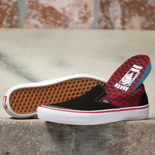 vans slip on black red