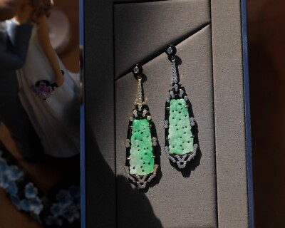 Boucles D'oreilles Clip Art Déco - Argenté Avec Jade Sculpté Vert & Blanc - Style Années 1920