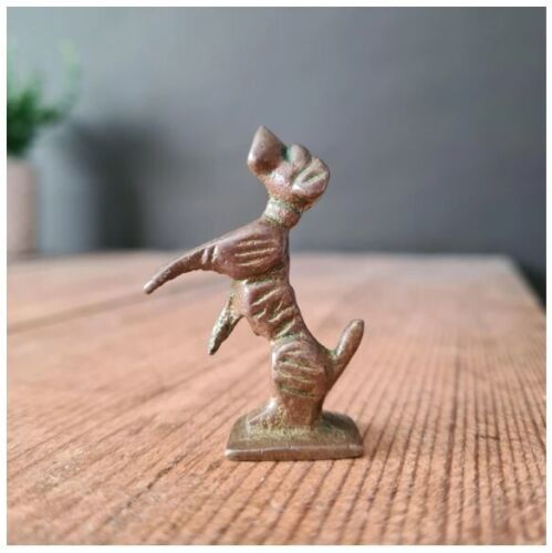 Vintage Miniature Metal Dog Figure, Vintage Circa. 1950s miniature Dog Statue - Picture 4 of 9