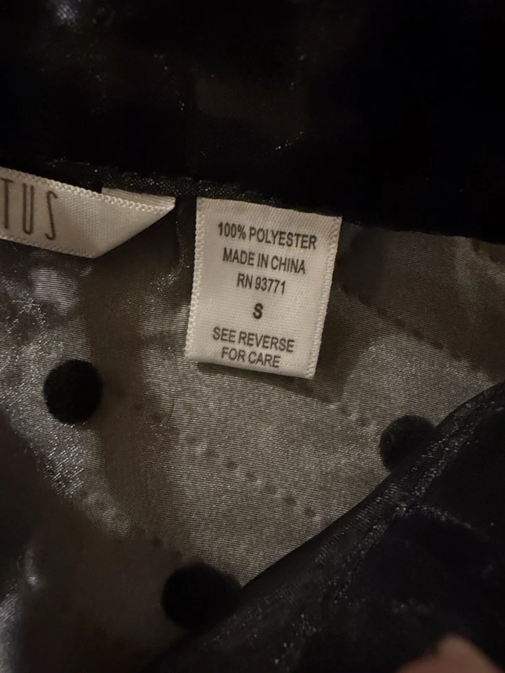 Blusa negra a lunares abotonada con mangas largas transparentes nueva con etiquetas — talla S 🖤 Foto 4 de 4