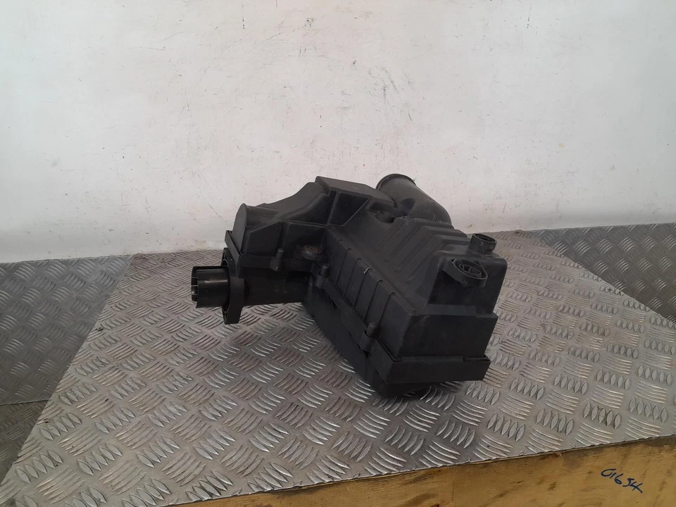 Conjunto de caja filtro de aire Volkswagen Golf 1,6 diésel 2009-2015 1K0183B MK6 Foto 4 de 4