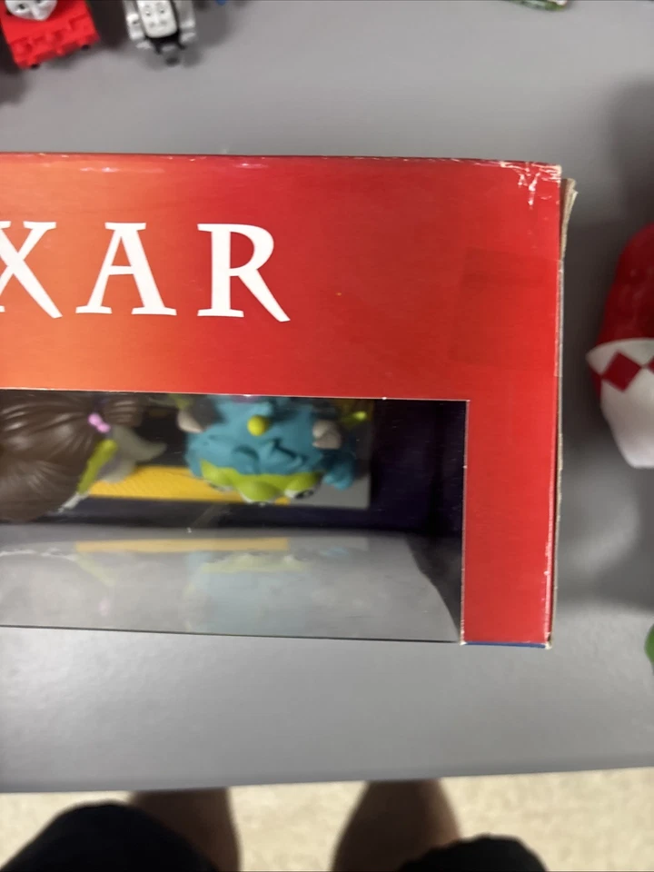 Disney Pixar Alien Remix Monster's Inc Boo's Door Sulley #44 Boo #45 NUEVO. Foto 3 de 4