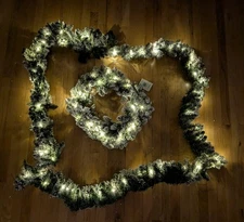 Glitzhome Pre-Lit Snow Flocked Christmas 9' Garland+Matching 24" Wreath Set EUC