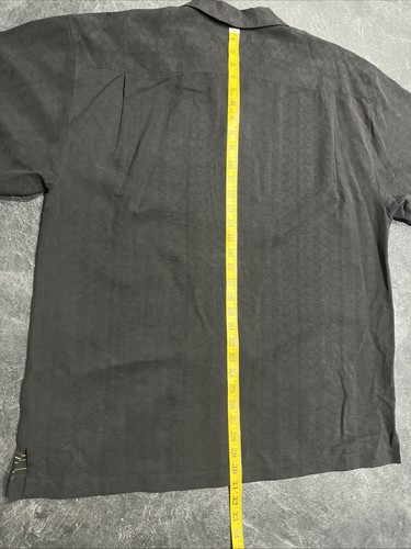 Camisa TOMMY BAHAMA Dorada Piña Bordada 100% Seda Hawaiana L Negra - Imagen 11 de 12