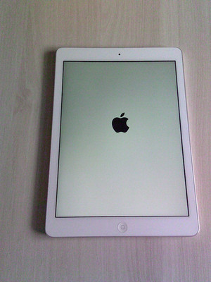 Apple iPad Air 1. Gen Wi-Fi (A1474) 16 GB Silver