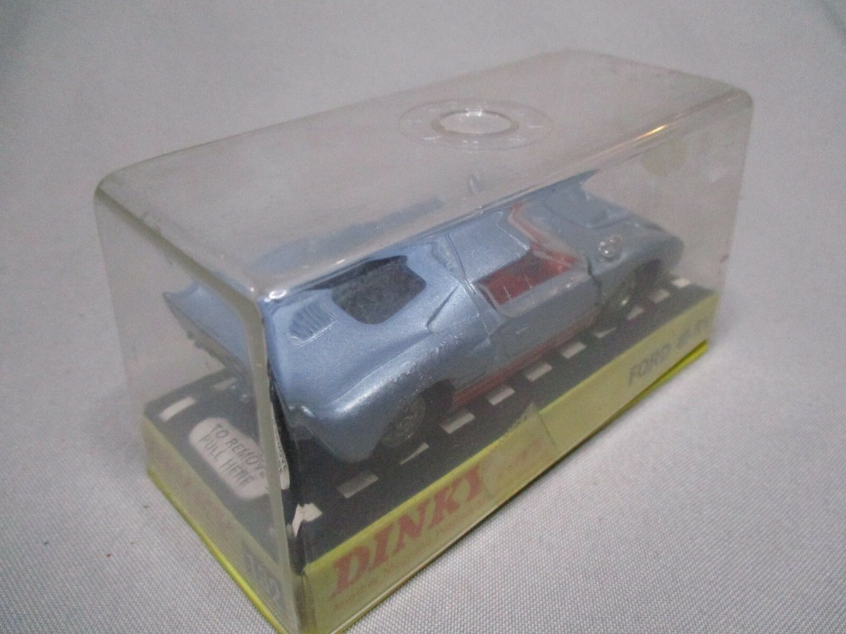 Dinky Toys Ford 40-RV Réf 132 – Angleterre – Boîte D'origine