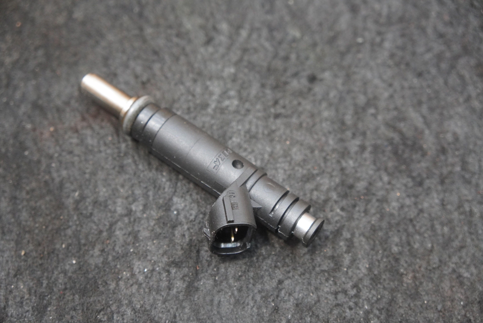 Fuel Injector Injection Valve 07M906031B OEM Lamborghini Aventador 2015