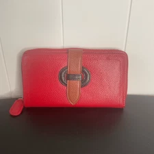 Red Hat Ladies Society Pebbled Leather Wallet Red Zip Around Purple Interior