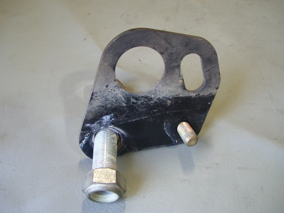 Soporte de amarre delantero izquierdo original Jaguar xj8 2000 con pernos de montaje OEM Foto 2 de 3