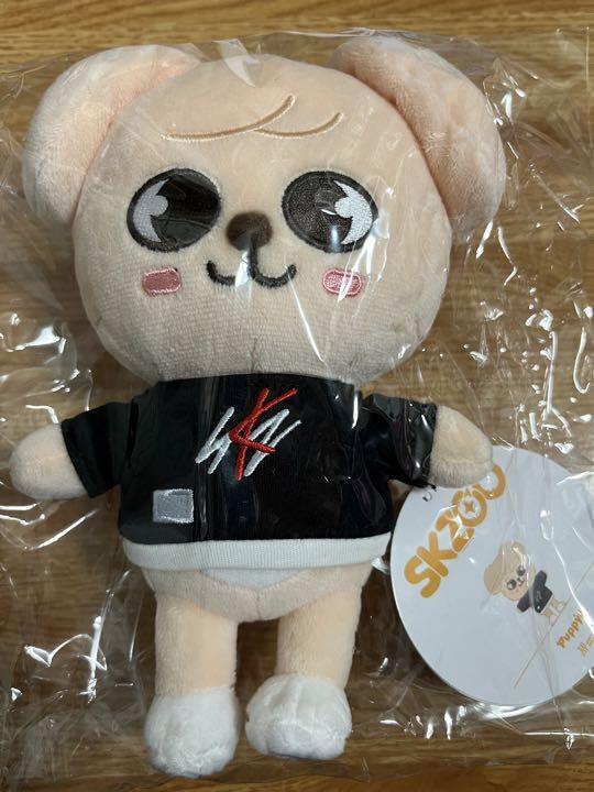 SKZOO  (PuppyM・Seungmin) ぬいぐるみ STRAY KIDS x SKZOO PuppyM MINI PLUSH Seungmin THE VICTORY