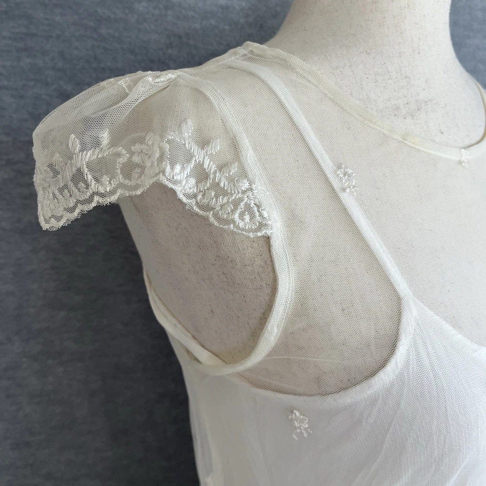 Forever 21 Sheer Vintage Y2K Top Size M Dainty Fairycore Floral Embroidered Mesh - Image 3 of 4