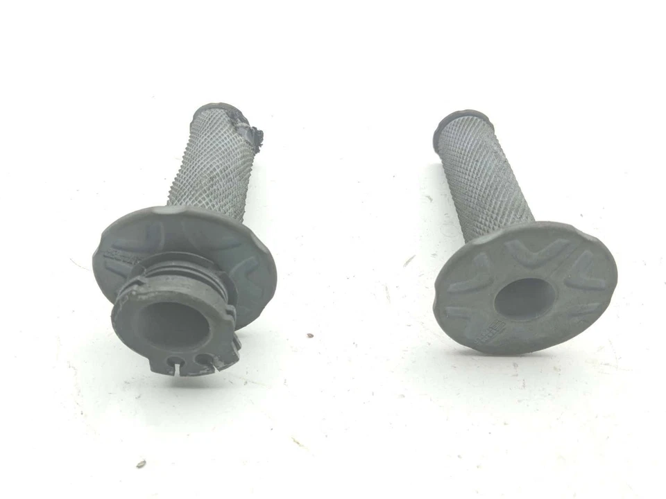 07 Suzuki DRZ400S DRZ 400 Throttle Tube And Grips - Image 2 of 4