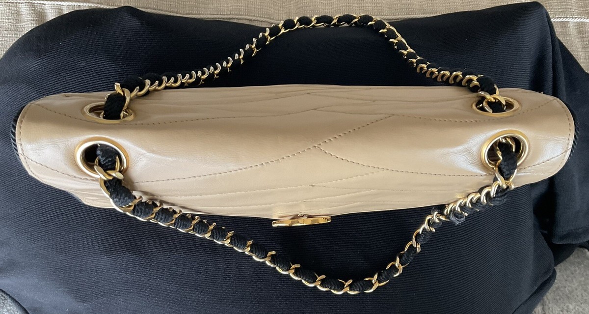 AUTH 80's CHANEL Tan Black Trim Wavy Stitch Classic 2.55 AUTH 80's CHANEL Tan Black Trim Wavy Stitch Classic 2.55