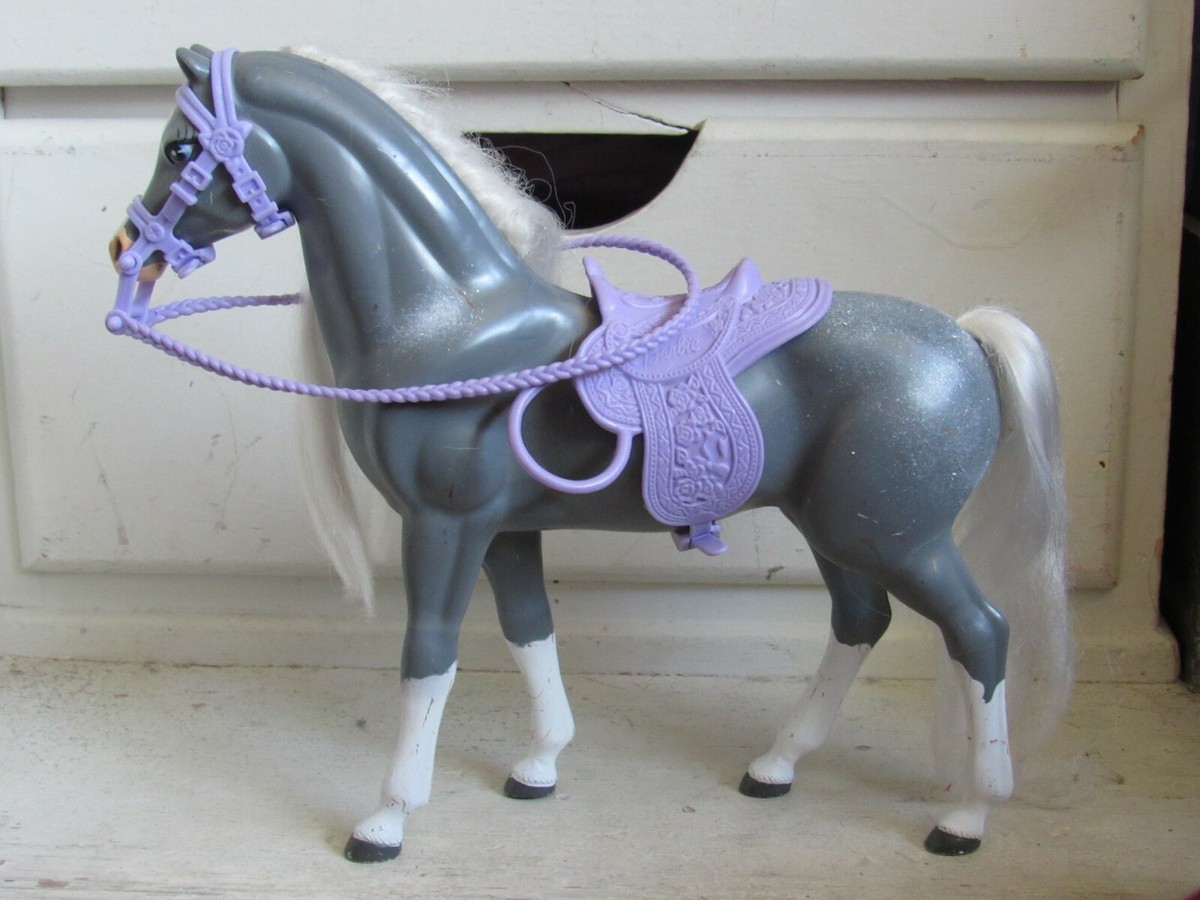 2002 RARE HTF BLOSSOM BEAUTIES GREY BARBIE DOLL HORSE W