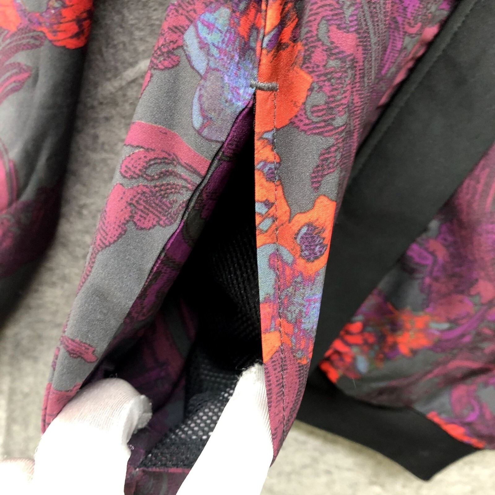 Fabletics Lightweight Jacket Womens S Floral Bomb… - image 8