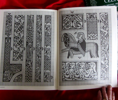 CELTIC CHARTED DESIGNS, SEW EASY CELTIC--LOT OF 2 PATTERN BOOKS, EXC. & UNUSED - Picture 9 of 11