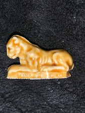 WADE WHIMSIE FIGURINE