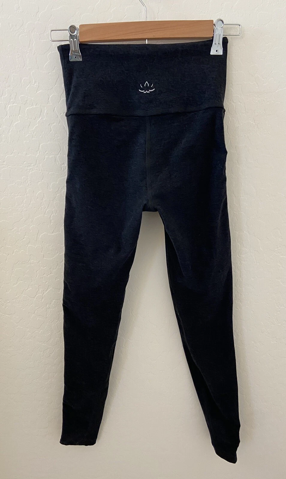 beyond-yoga sheer illusion high waisted midi 7/8 heathered gray leggings