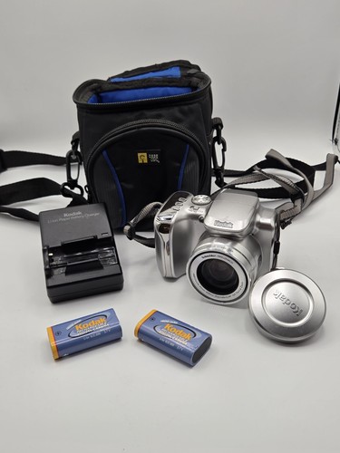 Kodak EasyShare Z612 6.1MP Digital Camera - Silver - With Charger and Case - Picture 1 of 8