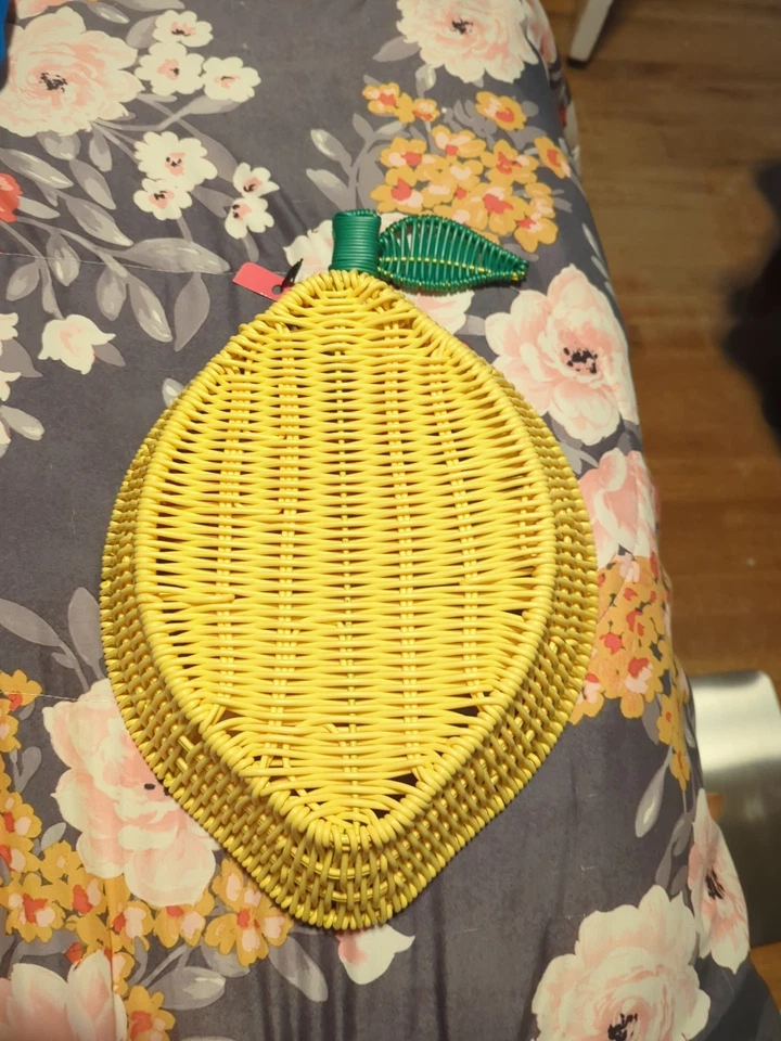Cesta de mimbre ratán en forma de limón para cocina amarillo verde Foto 2 de 2