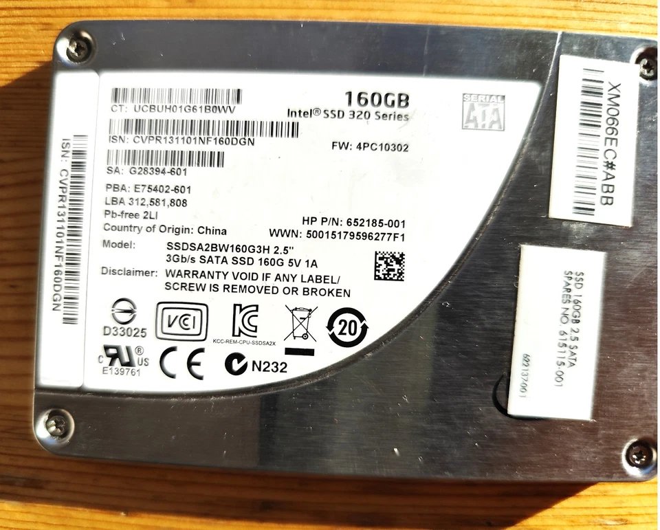 Intel SSD 320 Series Festplatte 160GB SATA II 2.5''