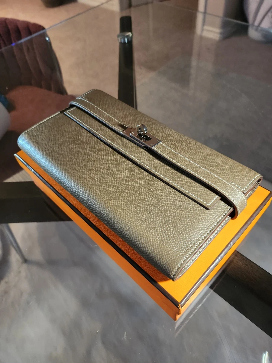 Hermès // 2016 Bleu Electrique Togo Kelly Long Wallet – VSP Consignment