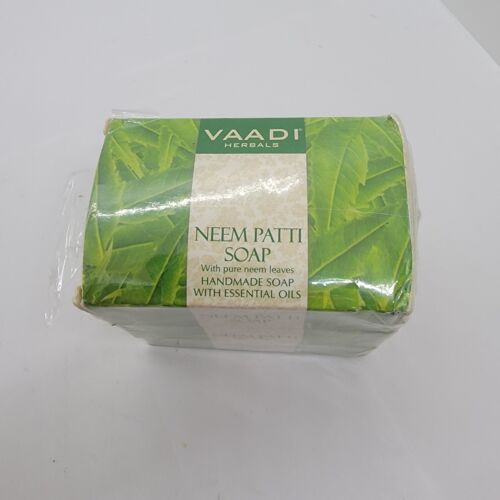 Vaadi Herbals Purifying Neem Patti soap with essential oils 75g each pack of 3 - Picture 2 of 4