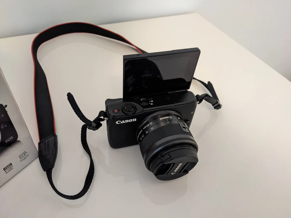Canon EOS M10, foto 3 di 5