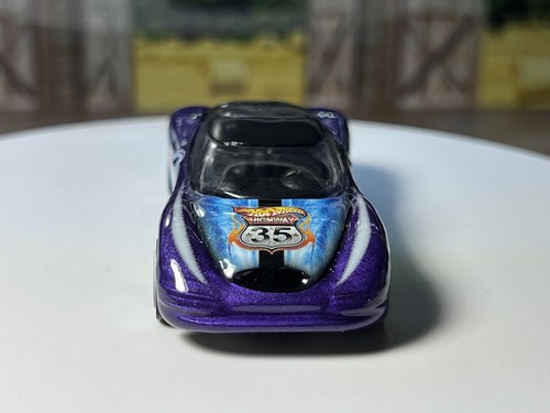 Hot Wheels Highway 35 World Race Chrysler Thunderbolt LOOSE MINT Comic Token - Picture 8 of 10