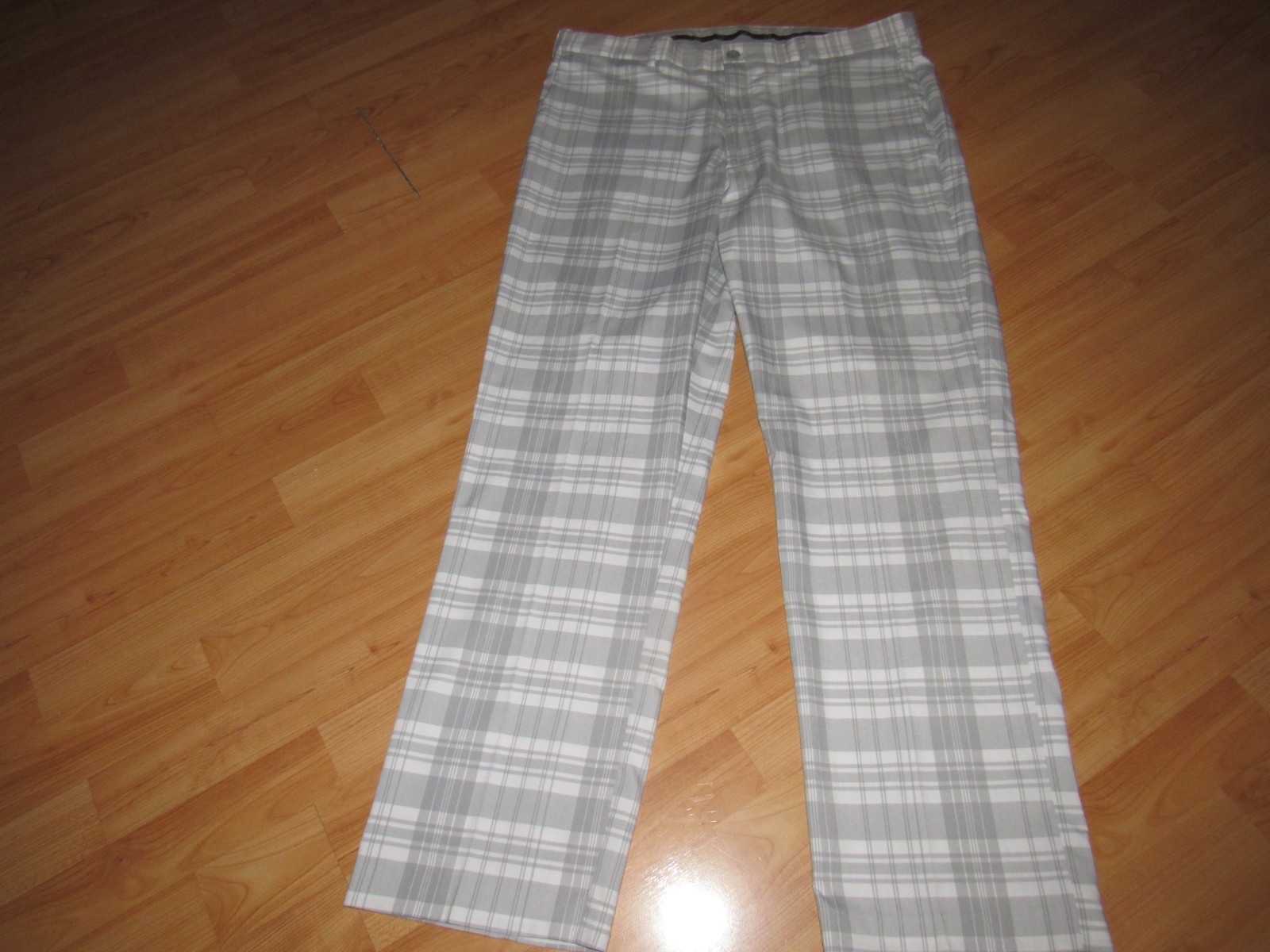 Picture 2 of 5