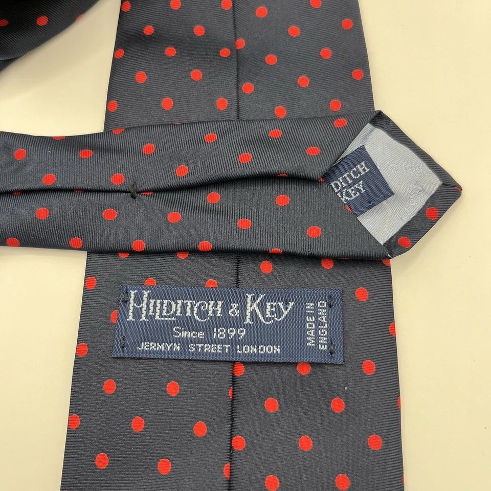 Corbata Hilditch & Key Jermyn St London hecha a mano seda azul marino rojo lunares Foto 2 de 4