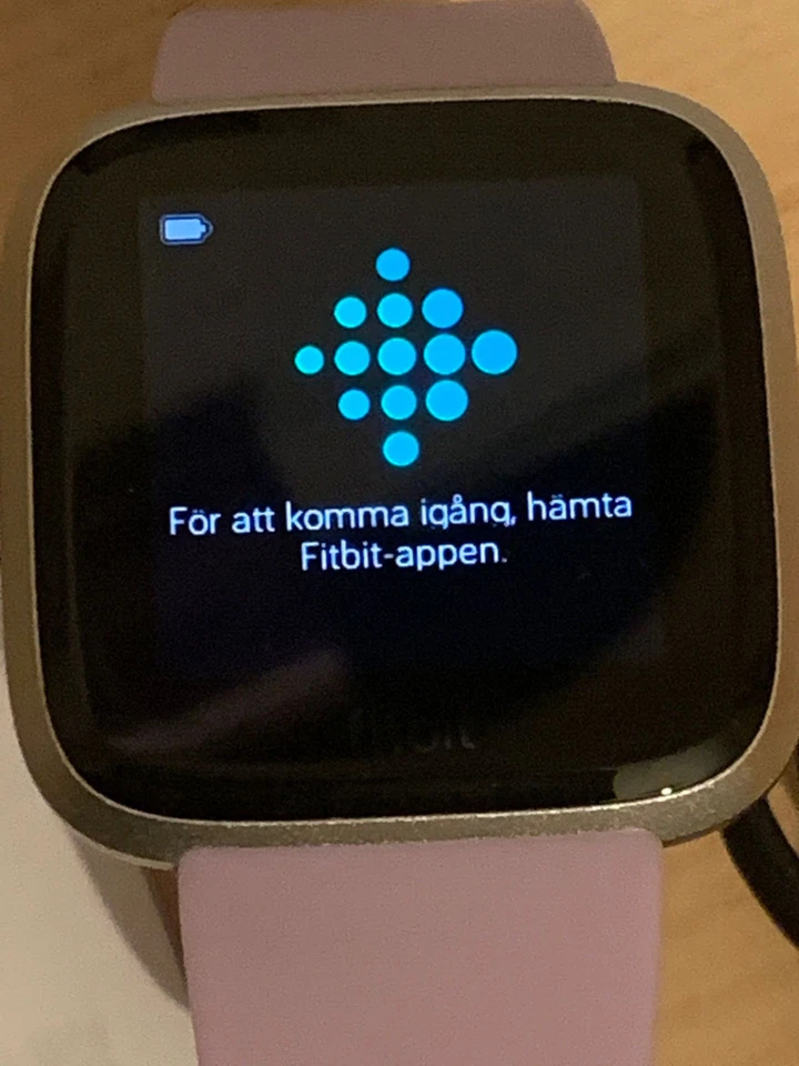 FitBit Versa Lite Aluminium Case Silver - Purple Silicone Strap w/ Charging Cabl - Image 2 of 4