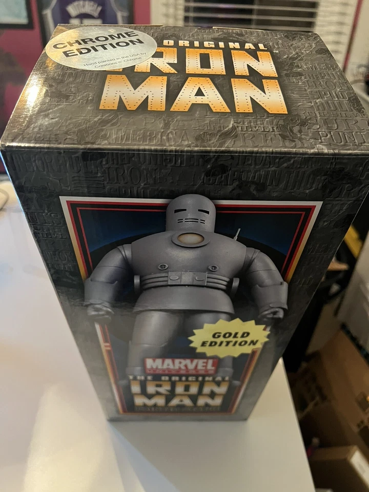 Estatua Iron Man Cromo Dorado 191/200 Bowen Designs Exclusiva del Club de Coleccionistas Foto 2 de 4