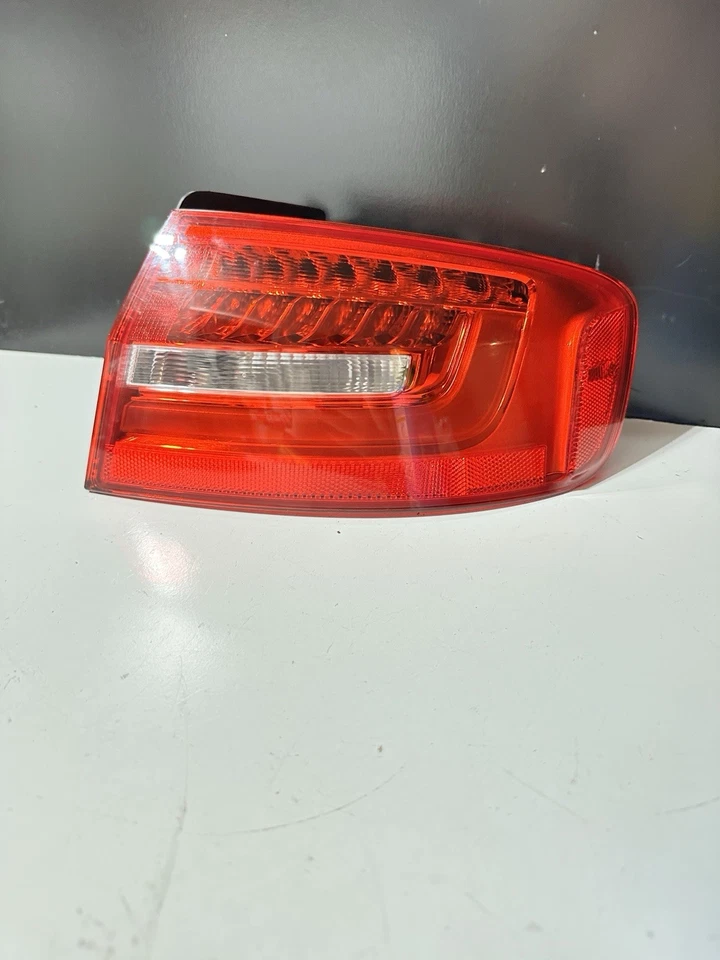 Audi S4 2015 luz trasera lámpara pasajero derecho LED sedán cuarto OEM 8K5945096AD🛞 Foto 4 de 4