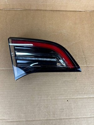 ✓ Tesla Model 3/Y 21-23 Rear Left Inner Tail Light 4pins 1502088
