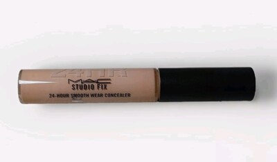 MAC Studio Fix, 24 Hour Smooth Wear Concealer, NW20, NWOB