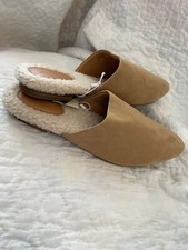 Universal Thread Faux Suede / Cream Faux Fur Inner Sole Zuri Flat Mules -NEW 8.5