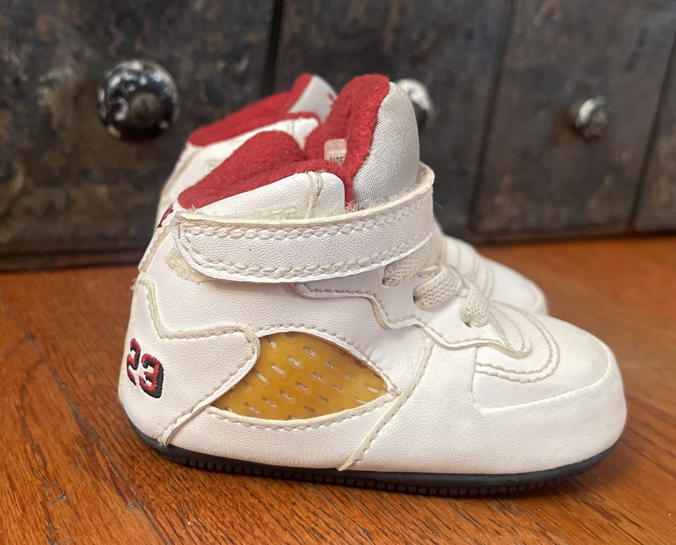 PONY 2006 Nike Jordan V 5 rosso bianco culla stivali bambino taglia 3C RARI