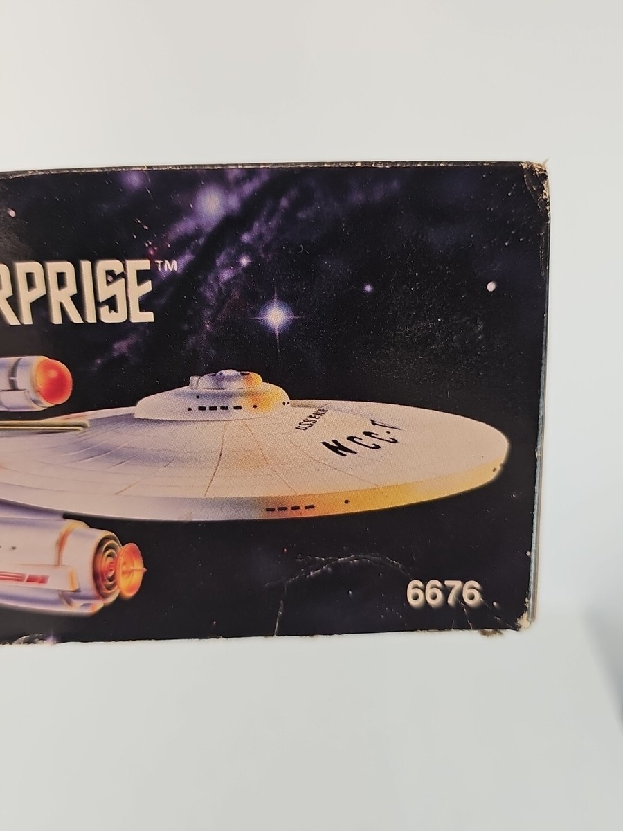 Star Trek U.S.S Enterprise Model Kit 1989 A.M.T. Open Box With