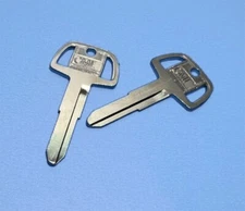 Pair Uncut Key Blank Fits Mitsubishi  L200 L300 Colt Van Delica