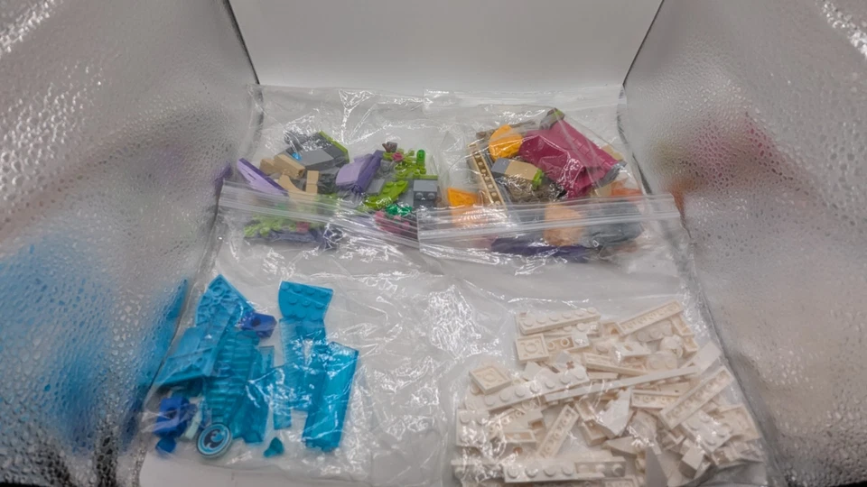 LEGO Elves Skyra’s Mysterious Sky Castle Set - Missing Mini Figs, Read - Image 3 of 4
