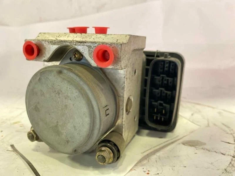 2003-2004 Toyota Tacoma ABS Anti-Lock Brake Pump Control Unit Module OEM - Image 4 of 4