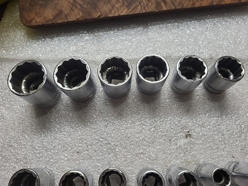 Snap On 1/2โ Dr. 12 Pt. SAE Socket Set 13 PC. 3/8"-1-1/8". USA ๐บ๐ธ - Picture 13 of 18