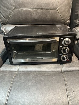 Hamilton Beach Electric Oven and Toaster 31507 - Silver