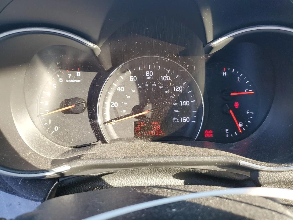 Used Front Upper Center Console fits: 2014 Kia Sorento roof w/o sunroof w/o tail Foto 3 de 4